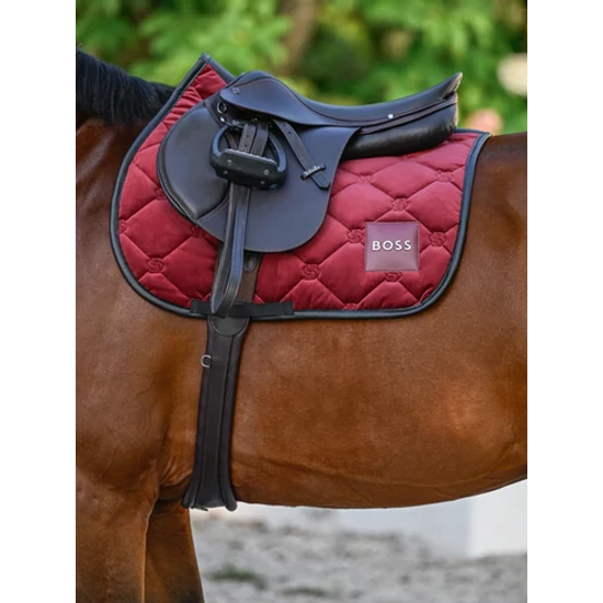 Boss Equestrian ugró bársony nyeregalátét BORDÓ 2025FW kollekció