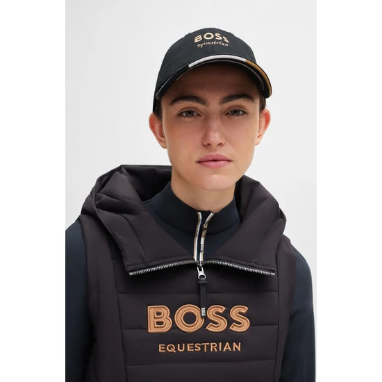 Boss Equestrian hímzett baseball sapka FEKETE