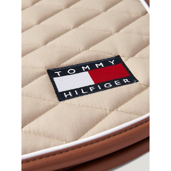 Tommy Hilfiger Princeton díjlovas nyeregalátét BÉZS